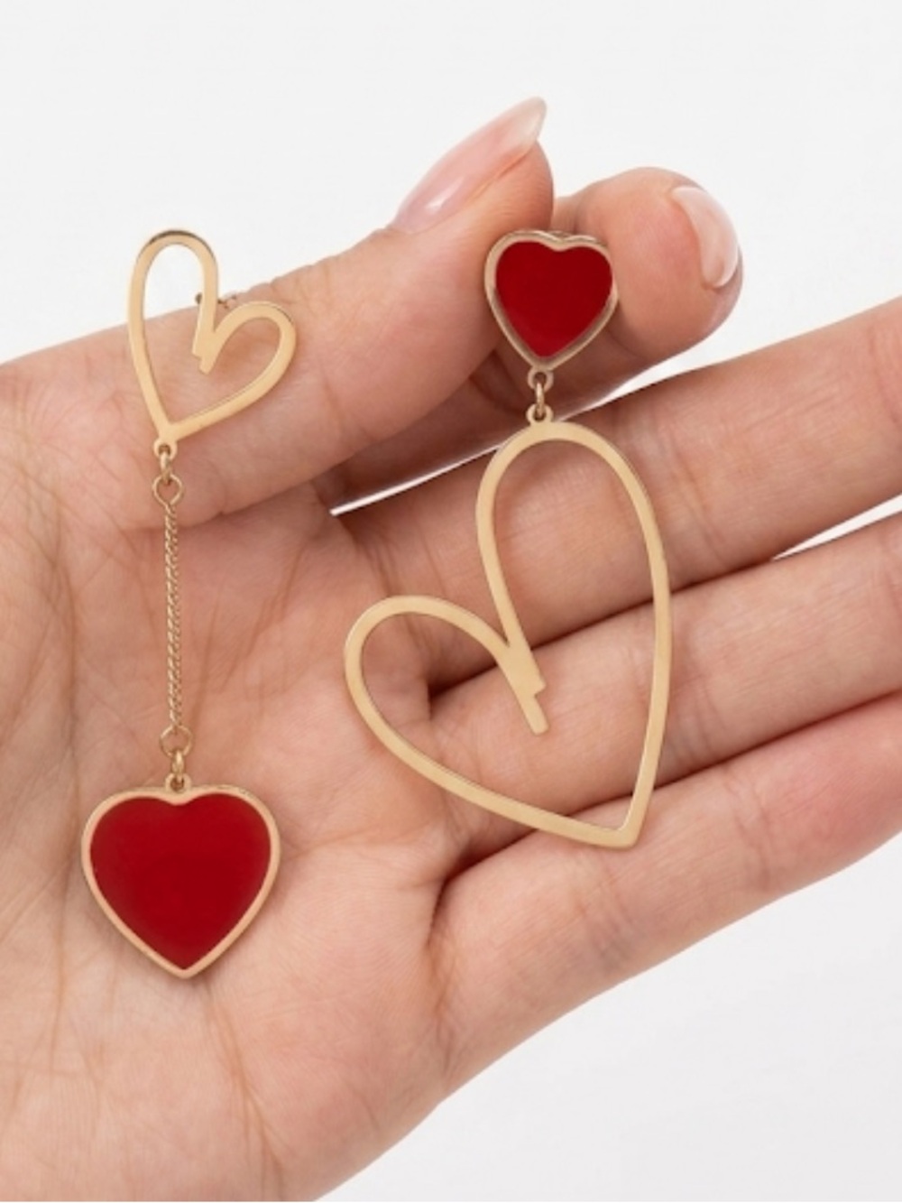 Red Heart Mismatched Drop Earrings Gold Tone Dangle Asymmetrical Romantic NWT